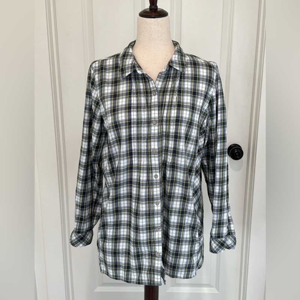 J. Jill Plaid Pleated Button Front Top Size Medium